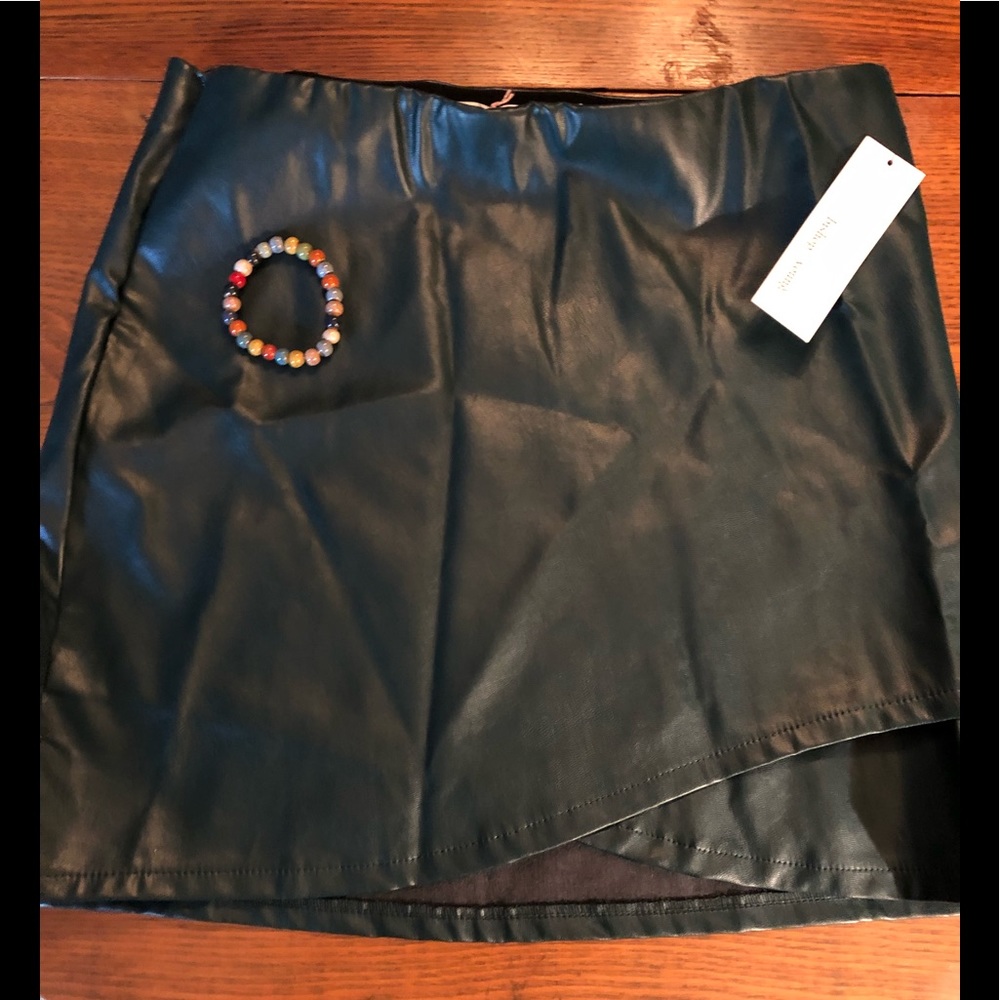 NWT skirt/bracelet bundle